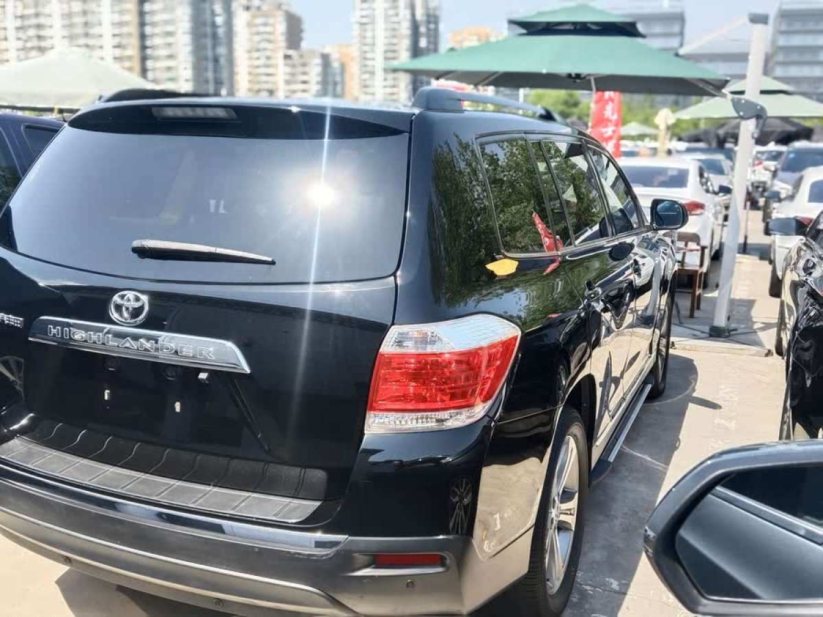 豐田 漢蘭達(dá)  2013款 2.7L 兩驅(qū)7座紫金版圖片