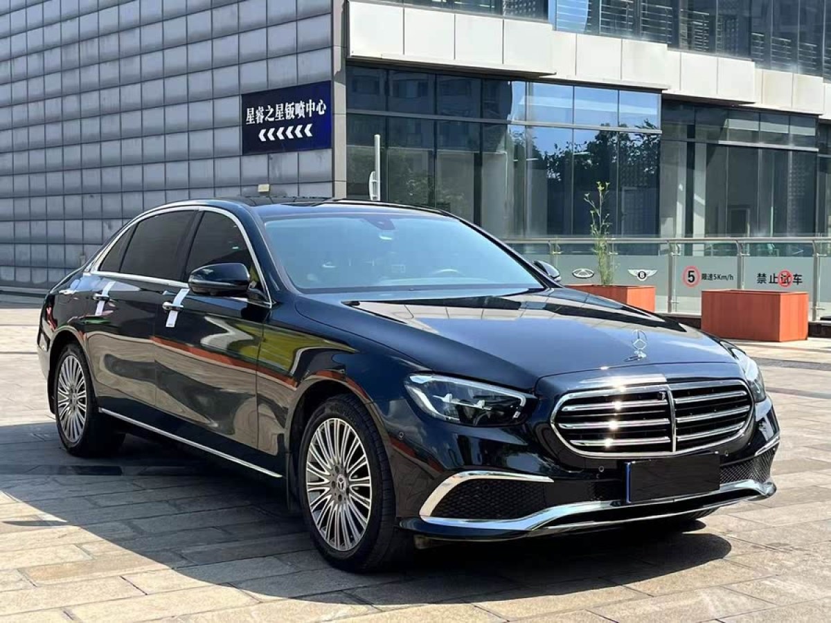 奔馳 奔馳E級(jí)  2022款 改款三 E 300 L 時(shí)尚型圖片