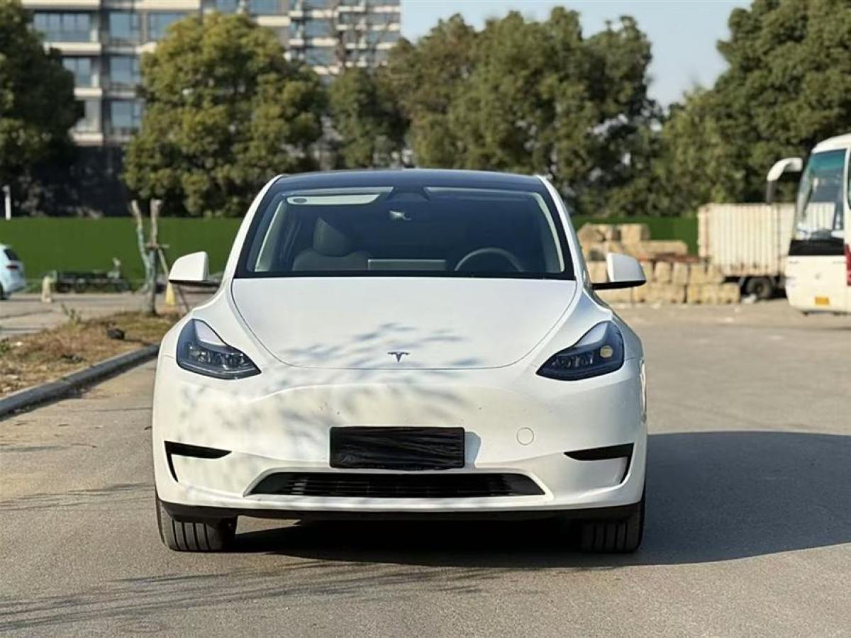 特斯拉 Model 3  2023款 煥新版 后輪驅(qū)動圖片