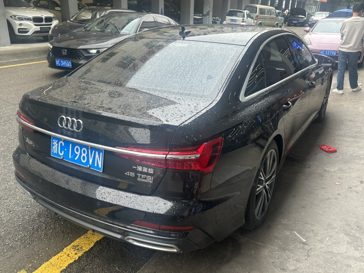 奧迪 奧迪A6L  2019款 45 TFSI quattro 臻選動(dòng)感型圖片