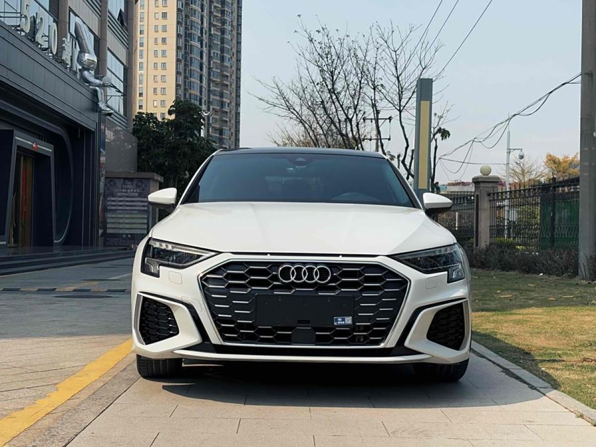 2022年4月奧迪 奧迪A3  2022款 A3L Limousine 35 TFSI 時尚致雅型