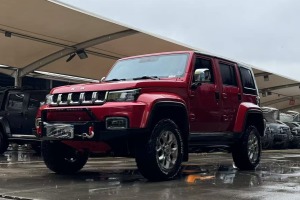 BJ40 北京 PLUS 2.0T 手動四驅(qū)尊貴版