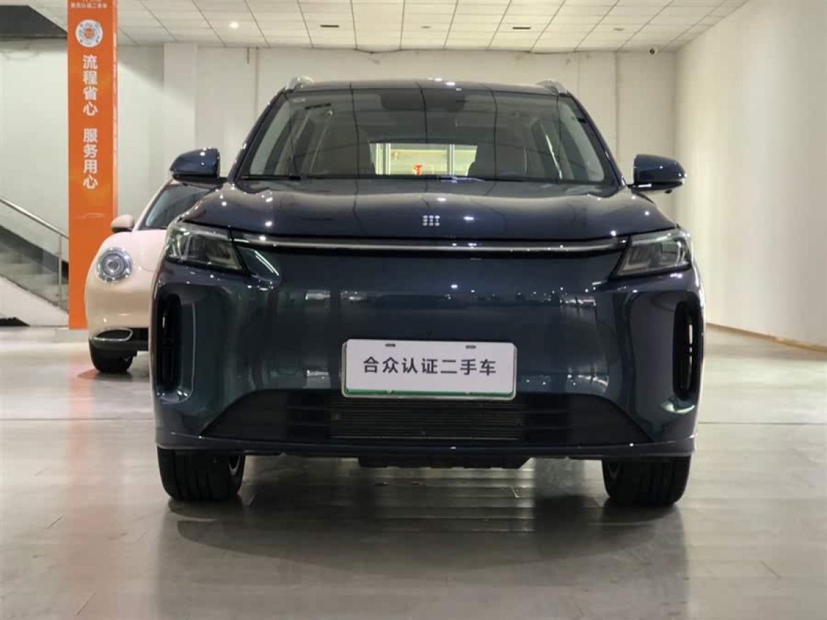 賽力斯 藍電E5 PLUS  2025款 165km 長續(xù)航旅行定制版 5座圖片