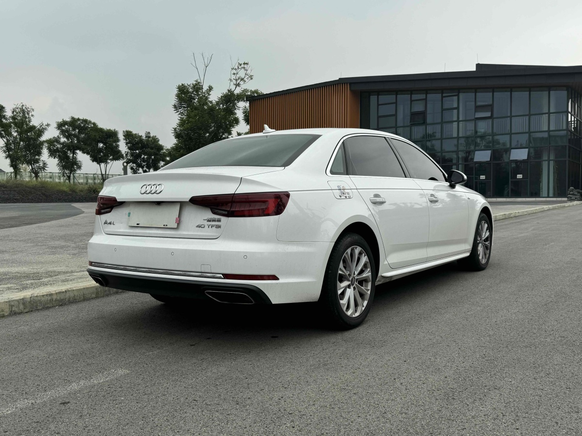 奧迪 奧迪A4L  2019款 40 TFSI 進(jìn)取型 國VI圖片