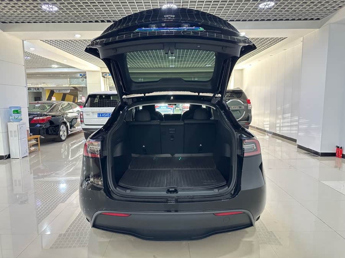 特斯拉 Model Y  2022款 改款 后輪驅(qū)動(dòng)版圖片