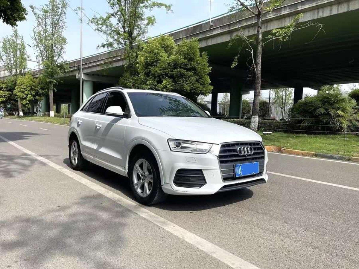 奧迪 奧迪Q3  2017款 30 TFSI 時(shí)尚型圖片