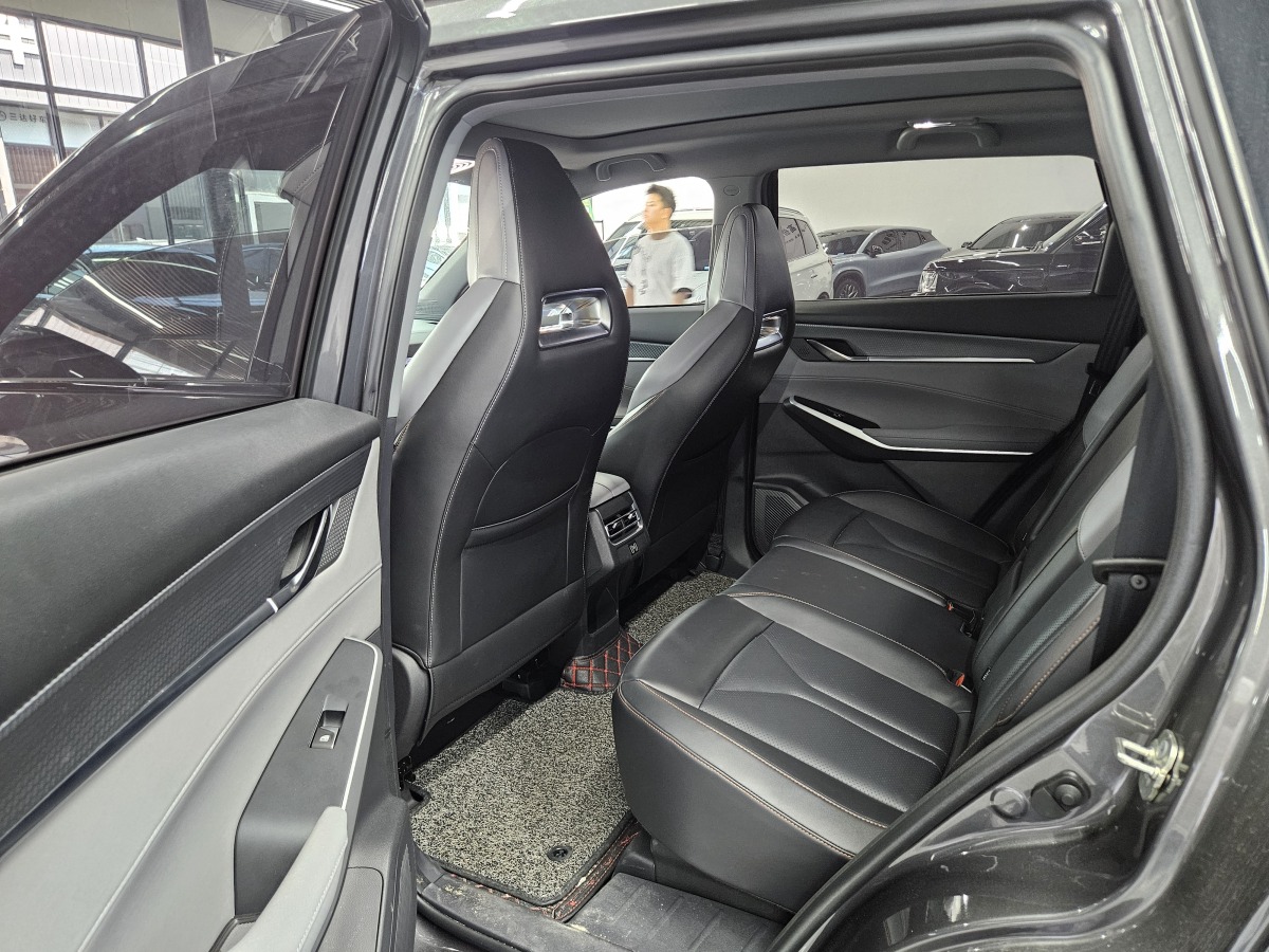 長(zhǎng)安 CS75 PLUS  2022款 第二代 2.0T 自動(dòng)領(lǐng)航型圖片