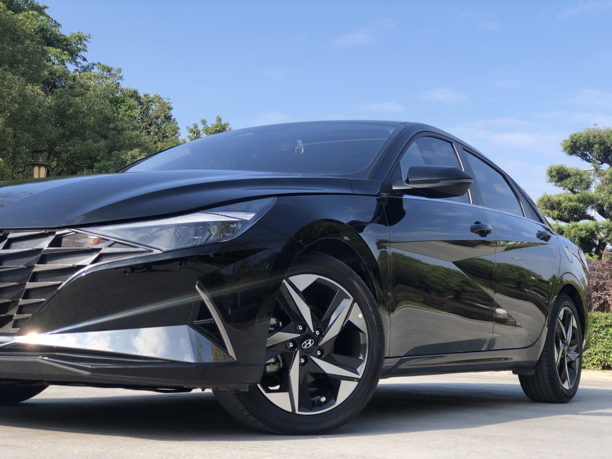 現(xiàn)代 伊蘭特  2022款 1.5L CVT LUX尊貴版圖片