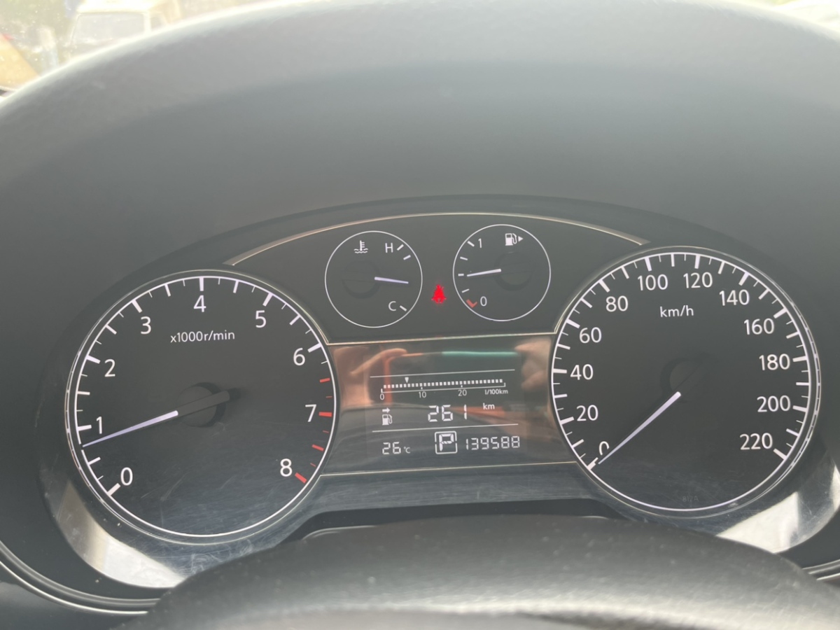 日產(chǎn) 騏達(dá)  2011款 1.6L CVT舒適型圖片