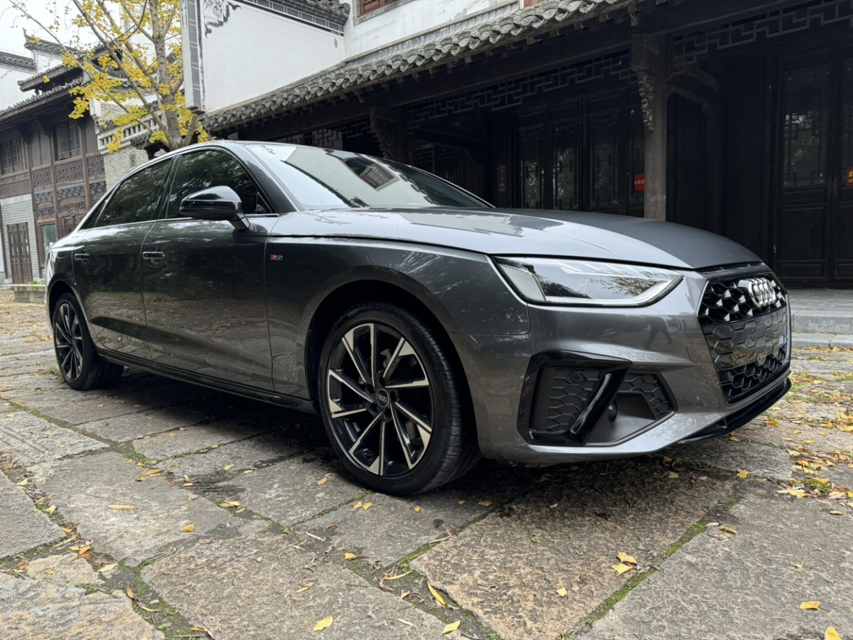 2023年9月奧迪 奧迪A4L  2023款 40 TFSI 時(shí)尚致雅型