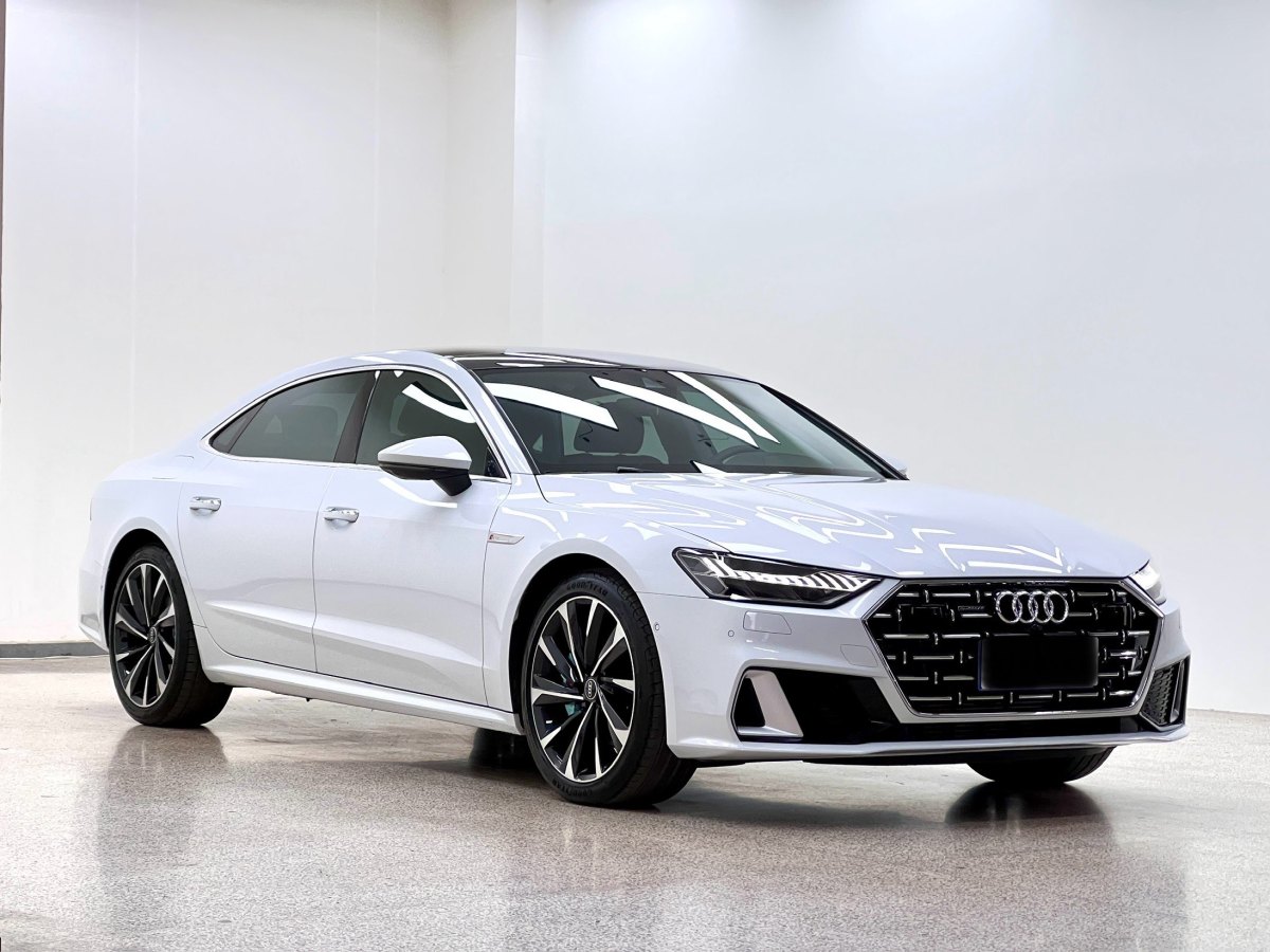 奧迪 奧迪A7L  2022款 45 TFSI quattro S-line 圣騎士圖片