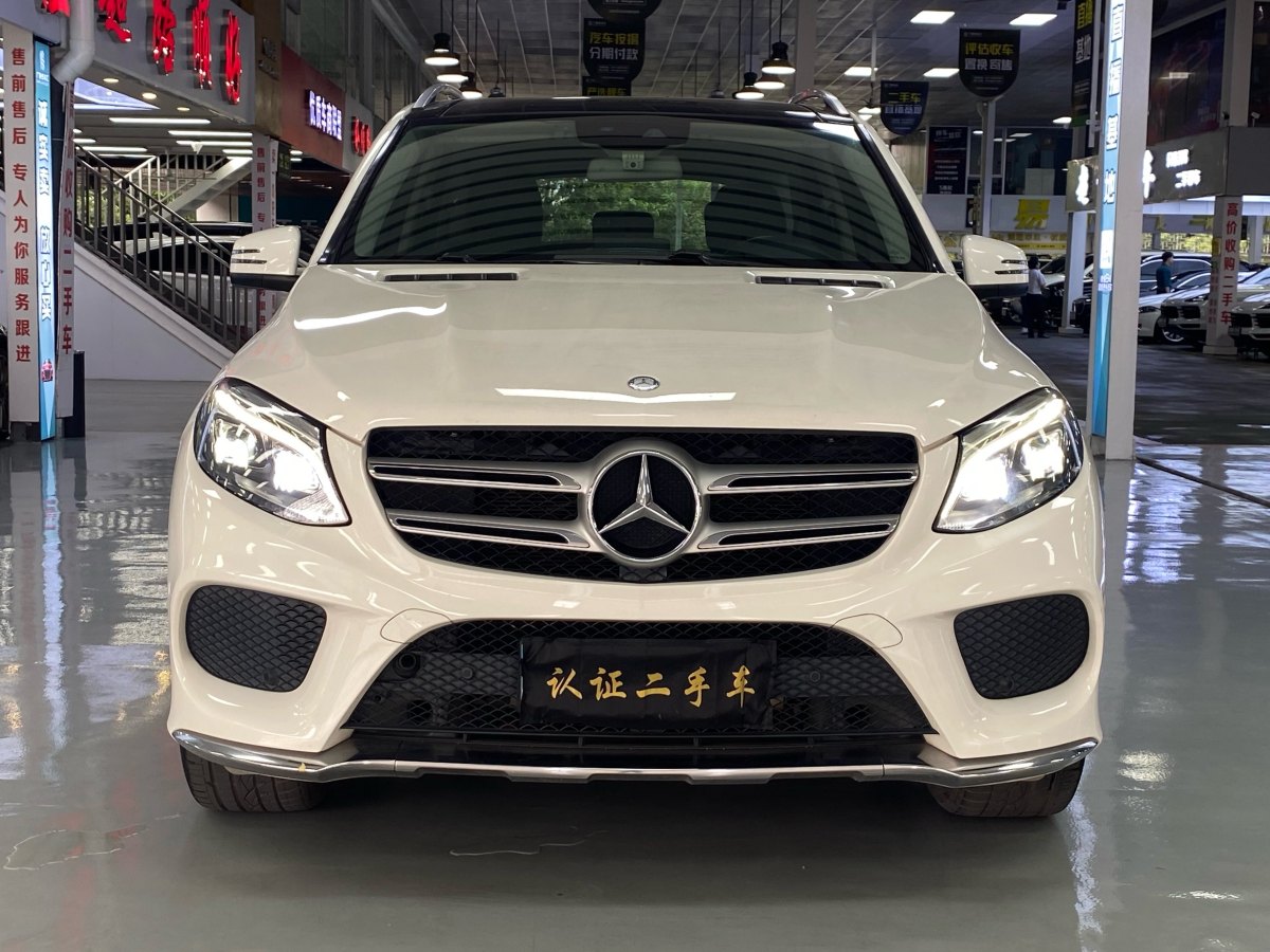 奔馳 奔馳GLE  2017款 GLE 320 4MATIC 豪華型圖片