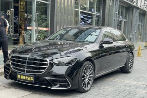 奔驰E级 奔驰 改款 E 300 L 尊贵型