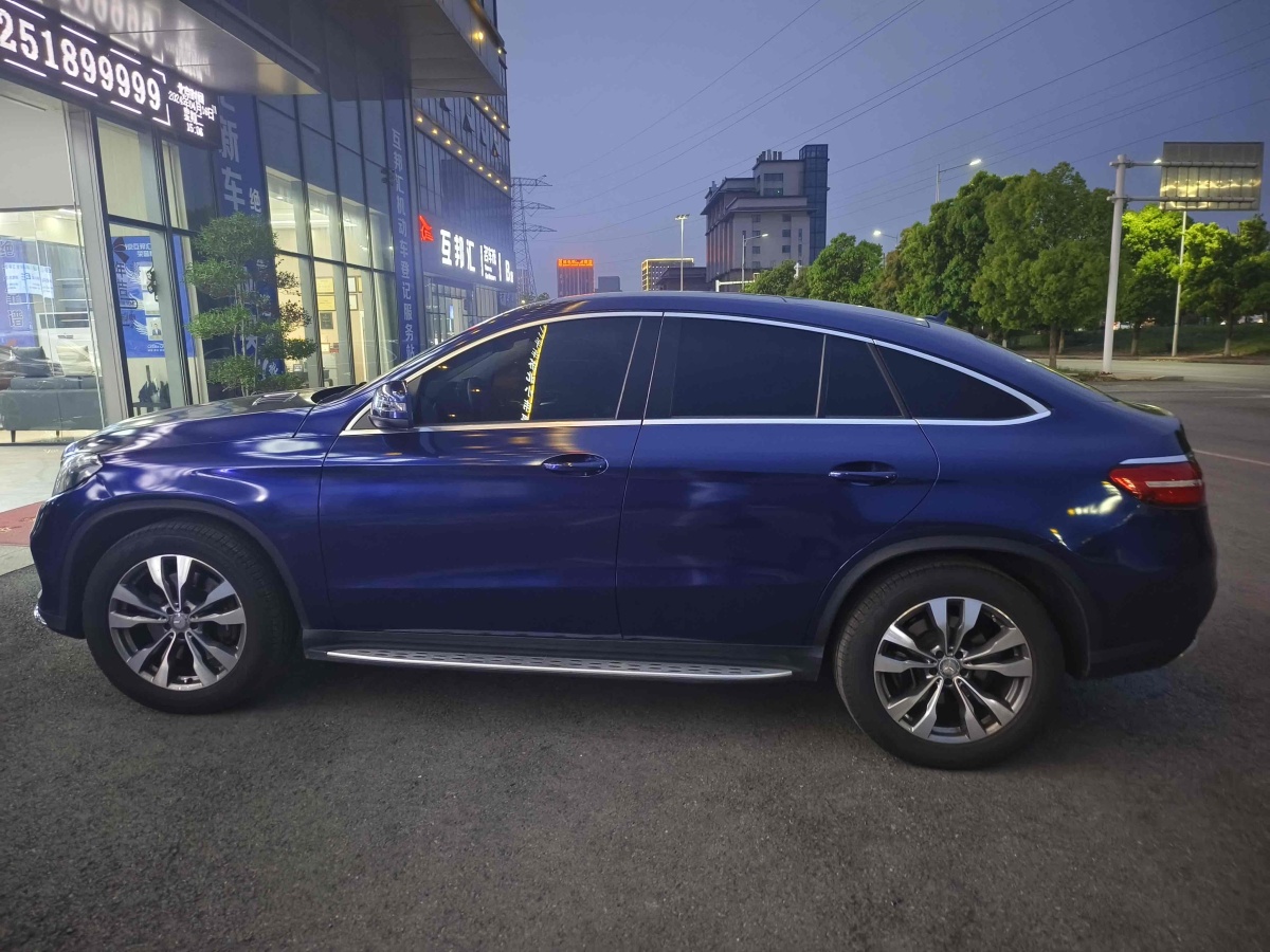 奔驰 奔驰GLE轿跑  2015款 GLE 400 4MATIC 轿跑SUV图片