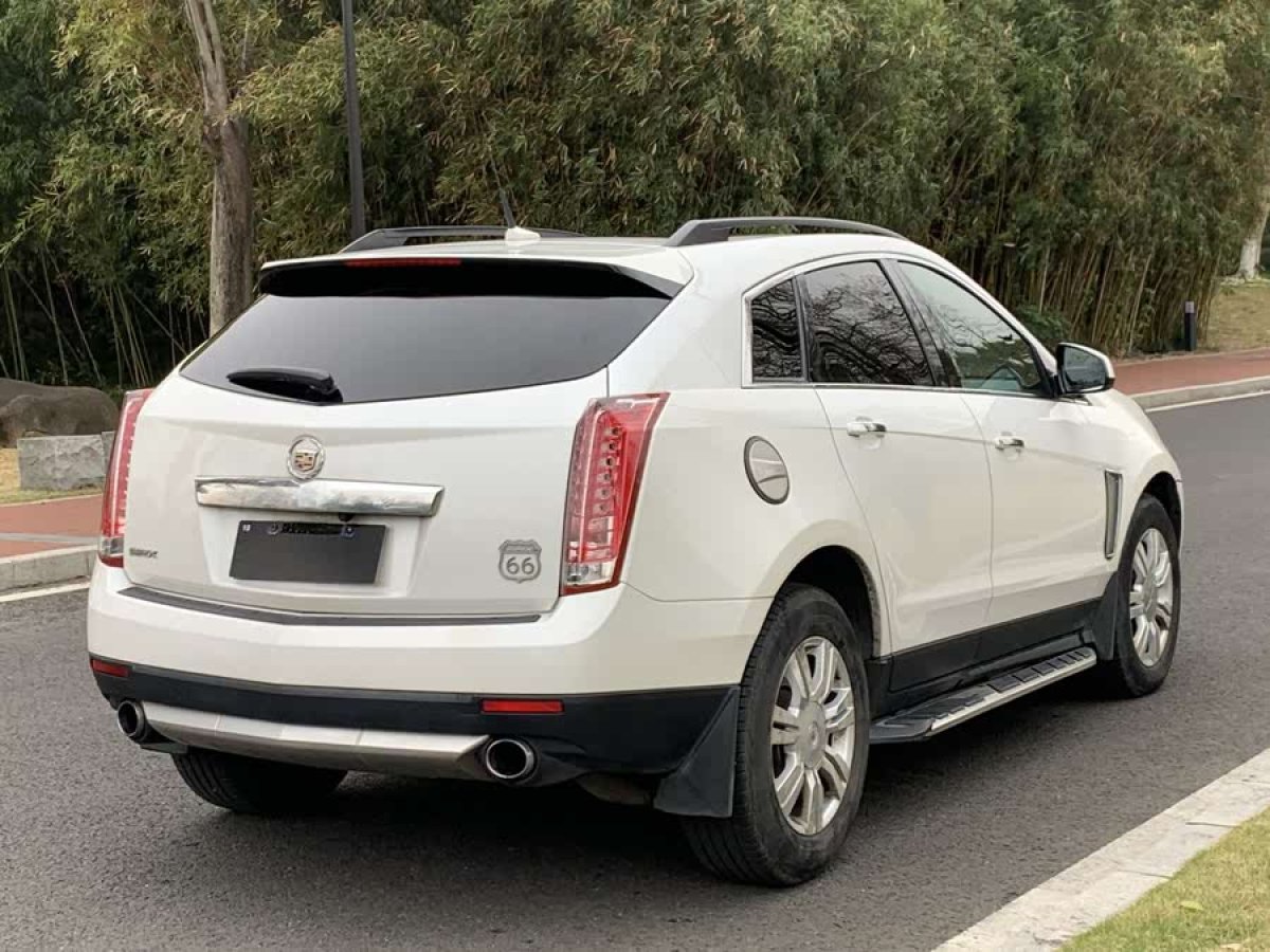 凱迪拉克 SRX  2013款 3.0L 豪華型圖片