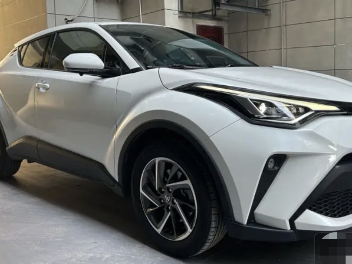 豐田 C-HR  2021款 2.0L 豪華版圖片