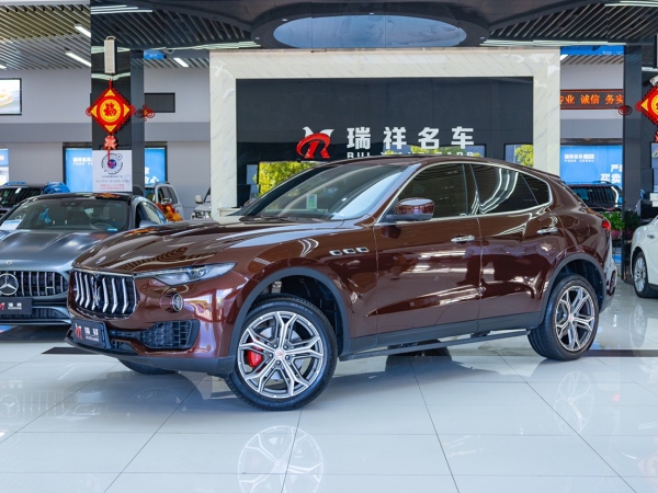 玛莎拉蒂 Levante 2018款 3.0T 标准版