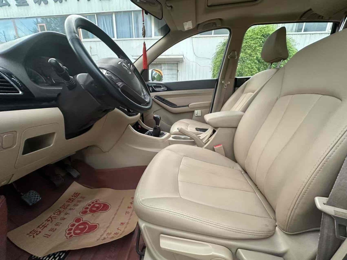 寶駿 730  2014款 1.5L 手動豪華型 7座圖片