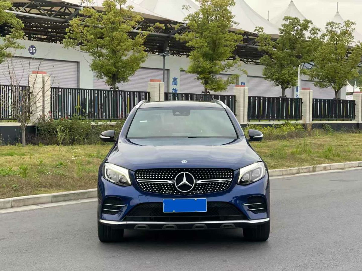 奔馳 奔馳A級  2019款  A 220 L 4MATIC 運(yùn)動轎車圖片