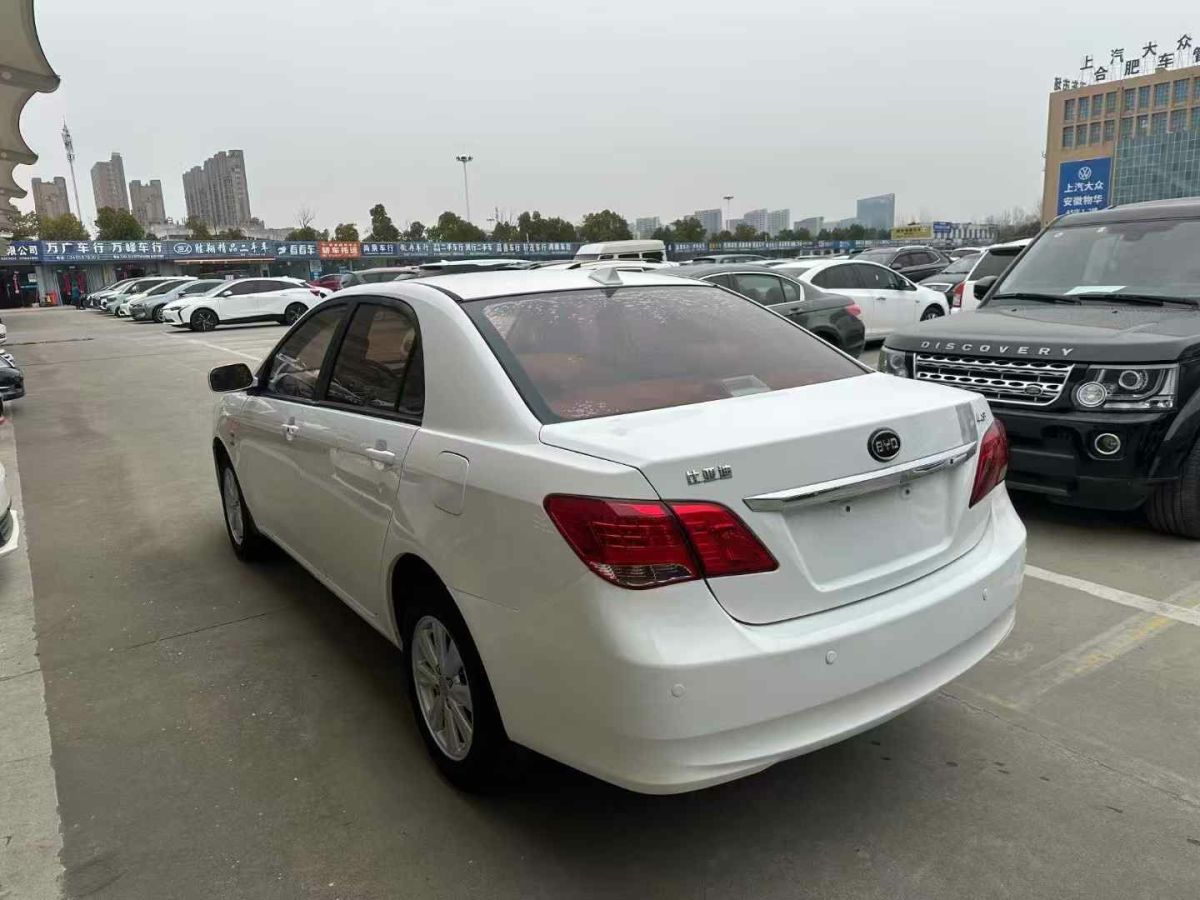 比亞迪 L3  2013款 1.5L 自動尊貴型圖片