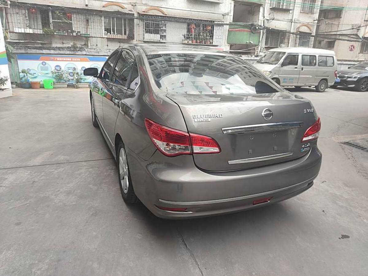 日產(chǎn) 軒逸  2009款 2.0XL CVT科技版圖片