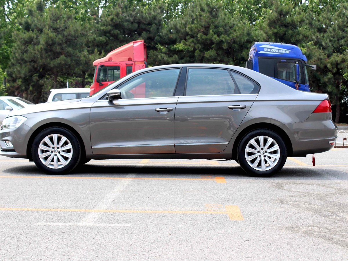 大眾 寶來  2015款 質(zhì)惠版 1.6L 自動舒適型圖片