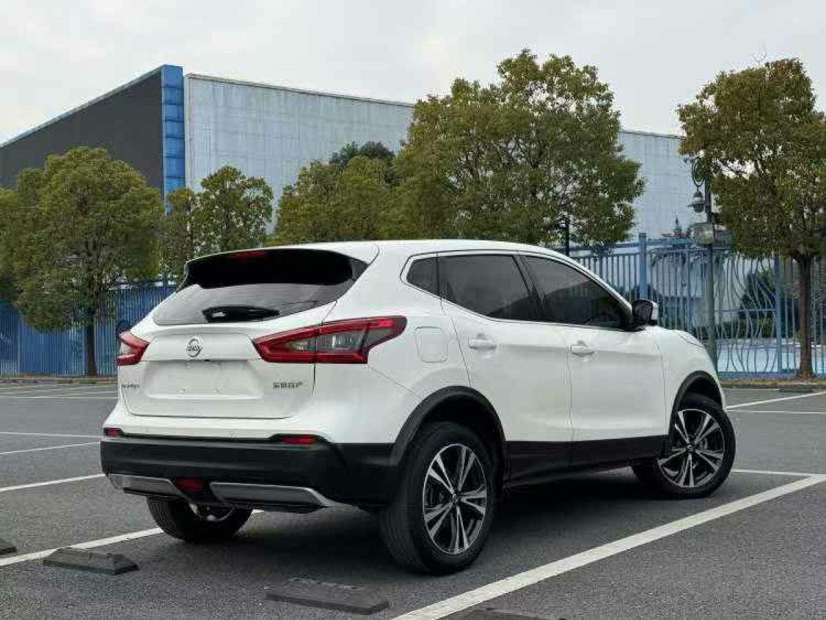 日產(chǎn) 逍客  2021款 2.0L CVT豪華版圖片