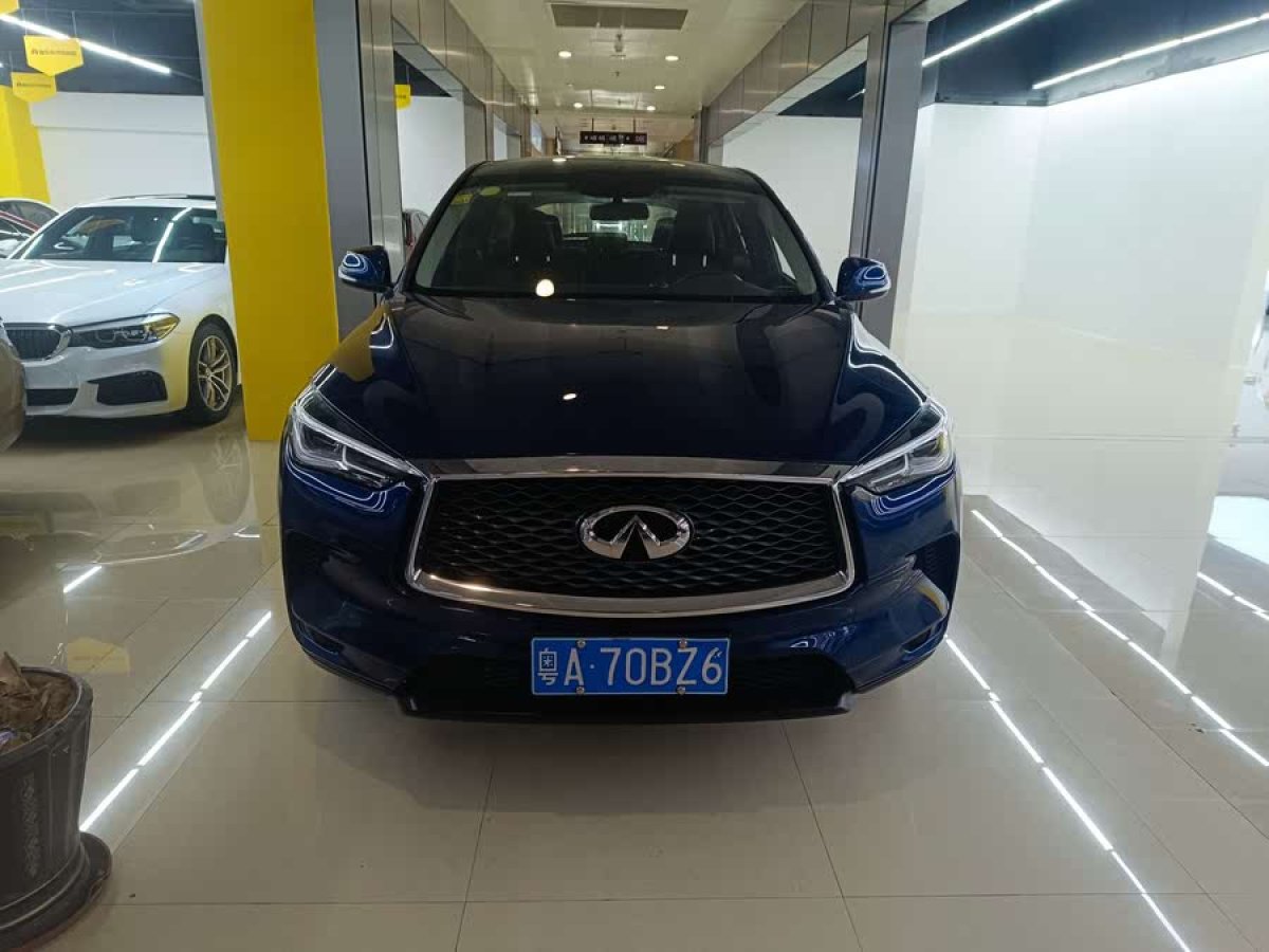 英菲尼迪 QX50  2020款 改款 2.0T 兩驅(qū)菁英版圖片