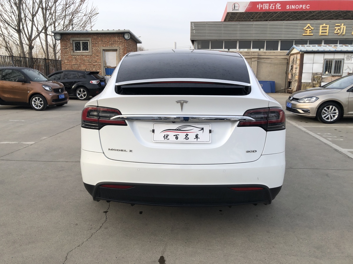 特斯拉 Model X  2016款 Model X 90D圖片