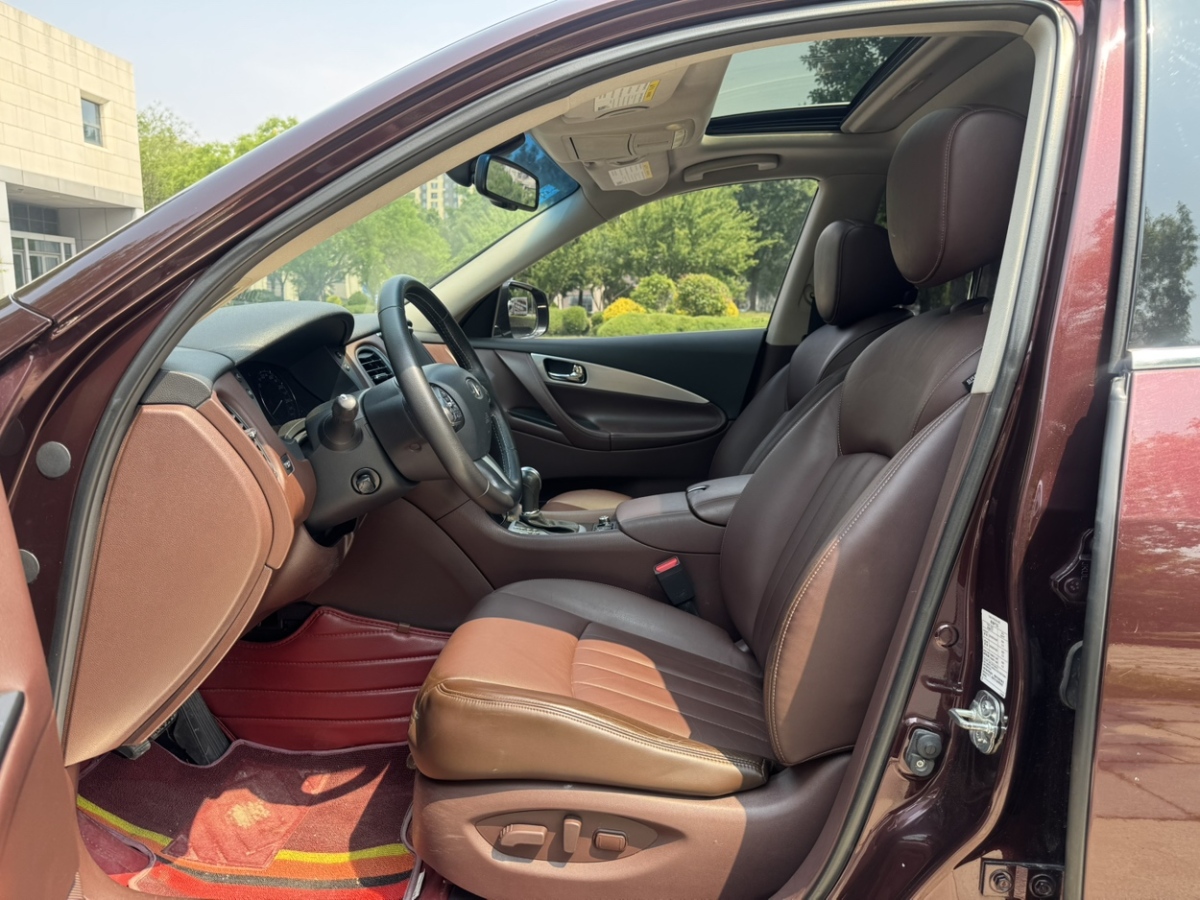 英菲尼迪 QX50  2015款 2.5L 悅享版圖片