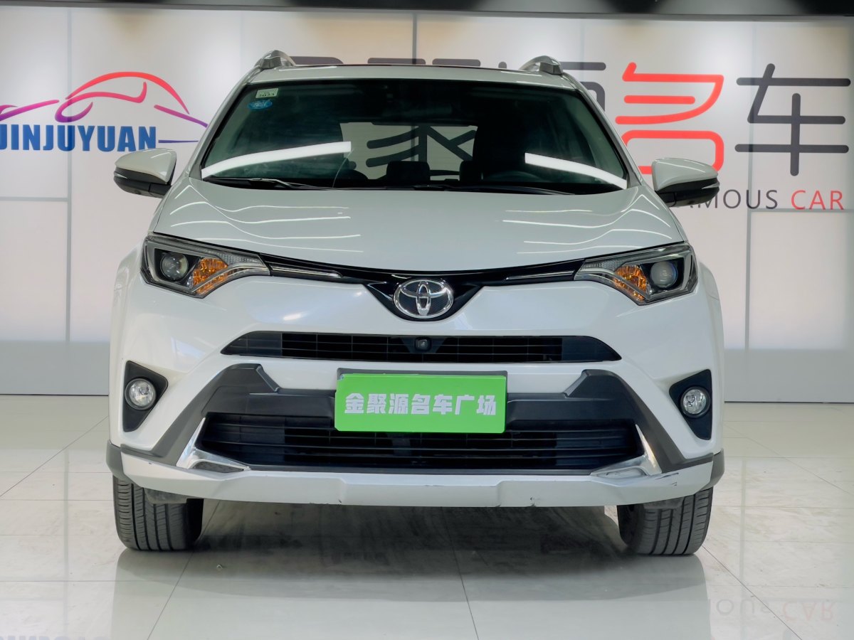 2017年1月豐田 RAV4  2016款 榮放 2.0L CVT兩驅(qū)舒適版