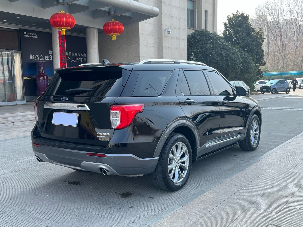 福特 探險(xiǎn)者  2020款 EcoBoost 285 四驅(qū)風(fēng)尚版 6座圖片