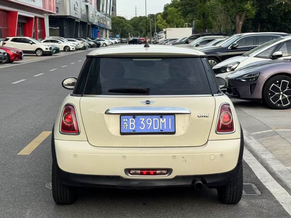 MINI MINI  2013款 1.6L ONE 限量第一款圖片