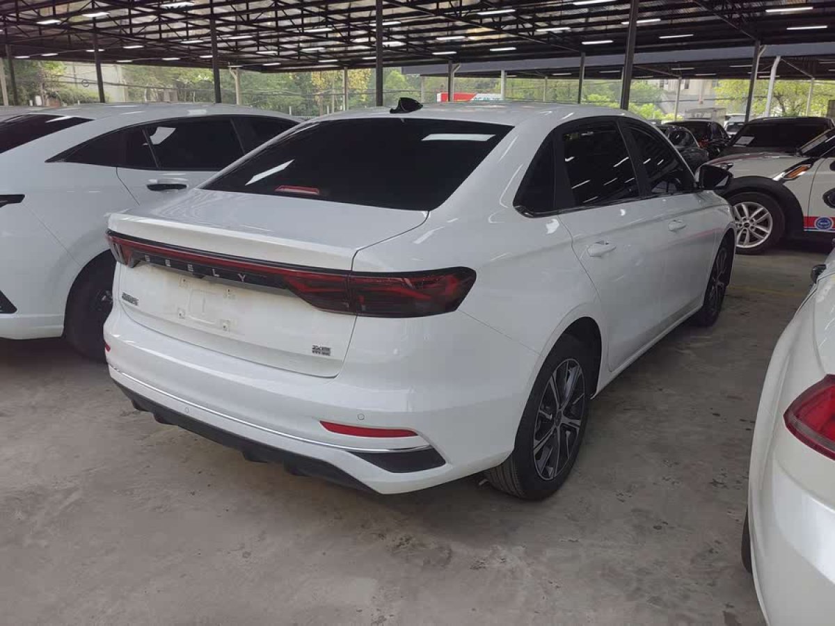 吉利 帝豪  2022款 第4代 1.5L CVT尊貴型圖片