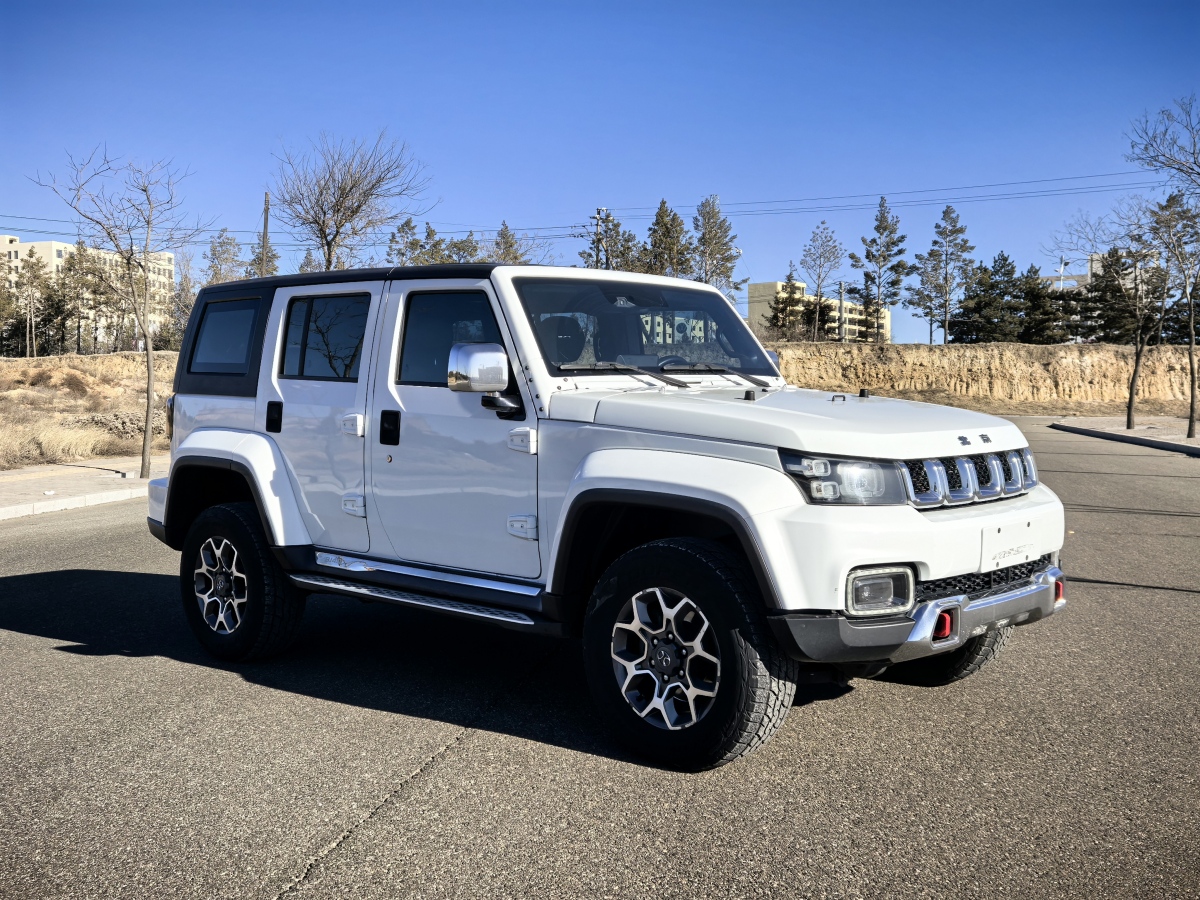 北京 BJ40  2019款 2.3T 自動四驅(qū)城市獵人版尊享型 國VI圖片