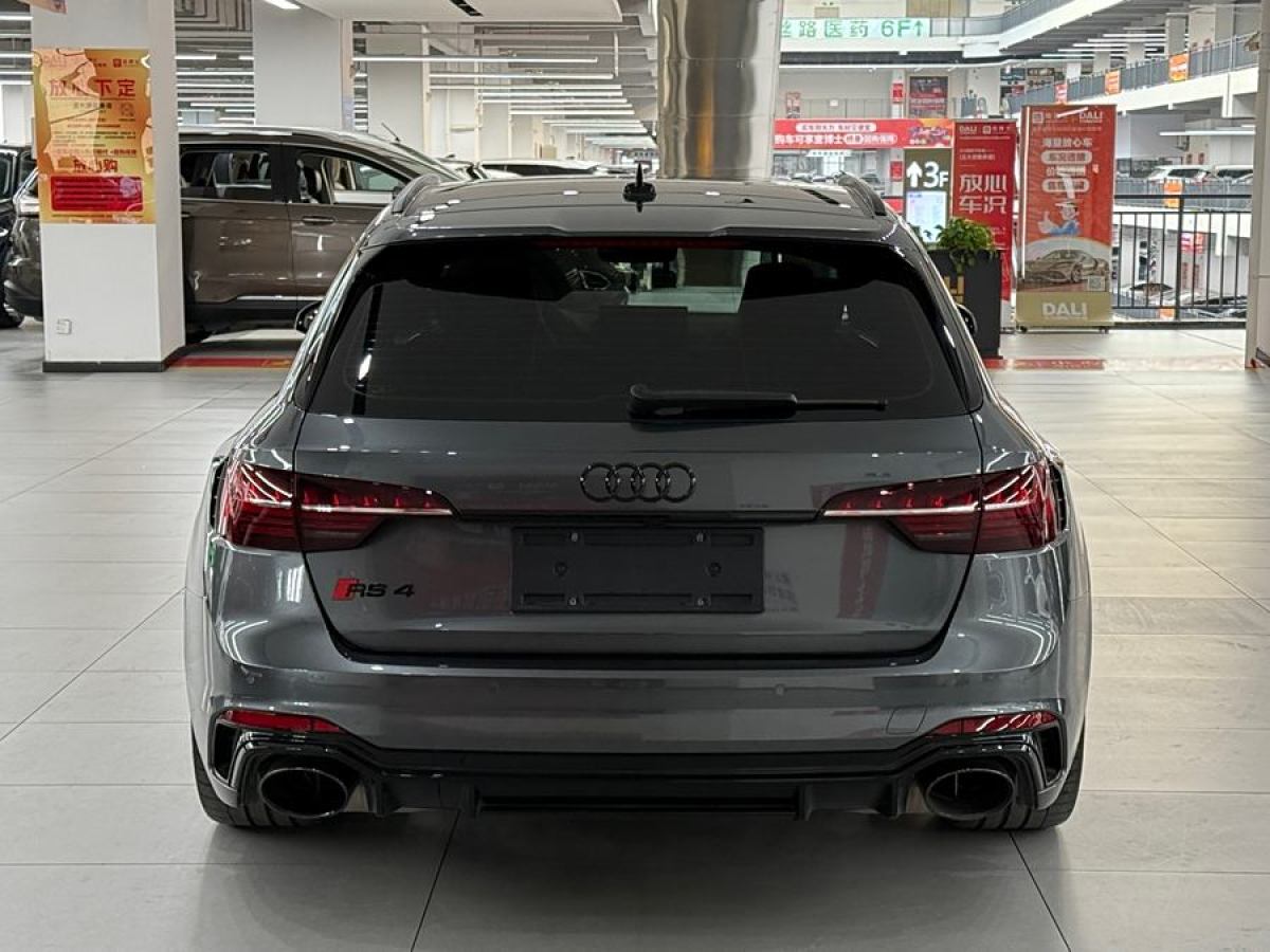 奧迪 奧迪RS 4  2022款 RS4 Avant 黑曜版圖片