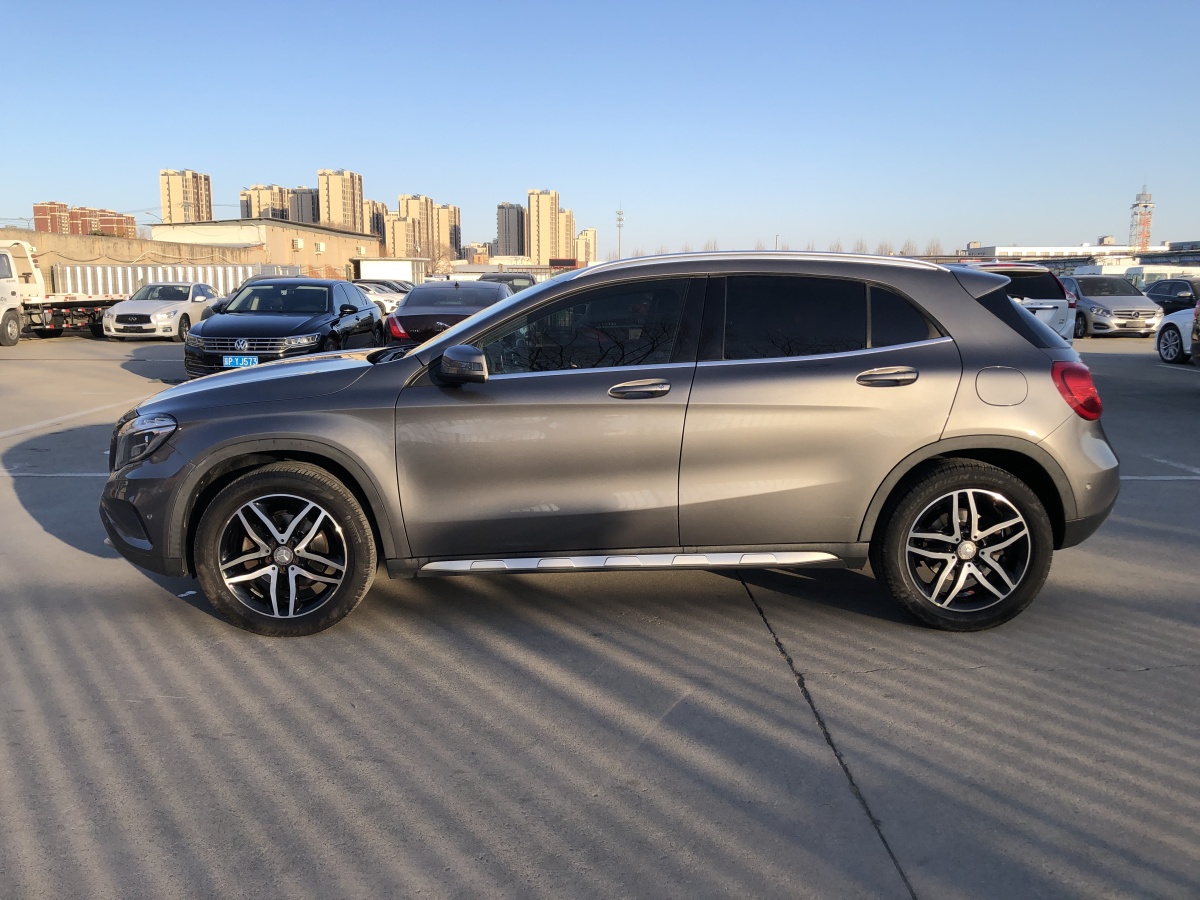 奔馳 奔馳GLA  2016款 GLA 220 4MATIC 時尚型圖片