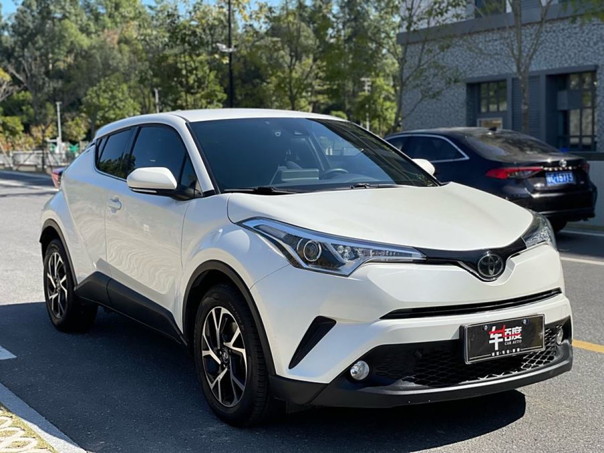 豐田 C-HR  2018款 2.0L 領(lǐng)先版 國VI圖片