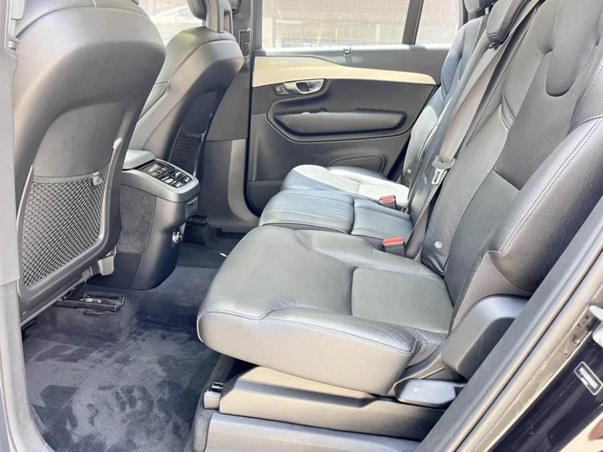 沃爾沃 XC90  2018款 T6 智逸版 7座圖片