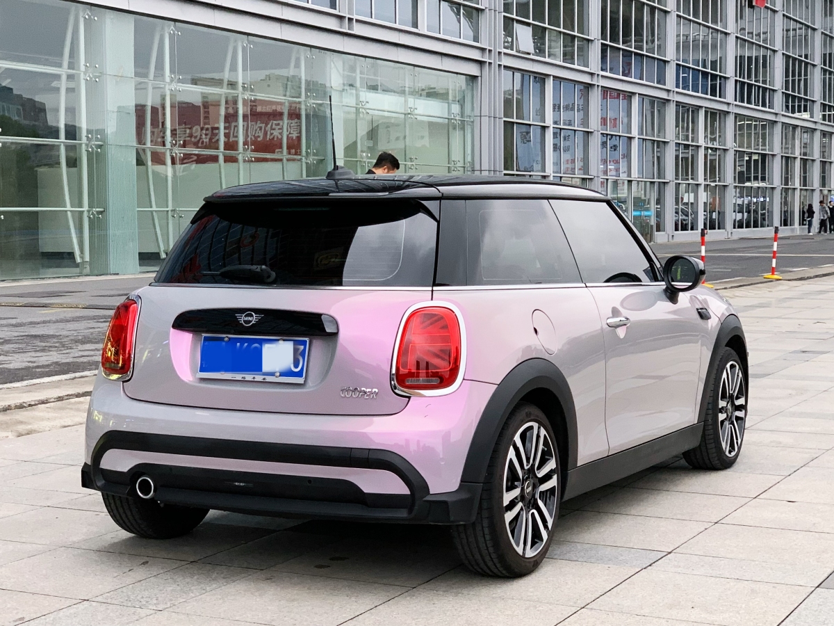 MINI MINI  2022款 改款 1.5T COOPER 經(jīng)典派圖片