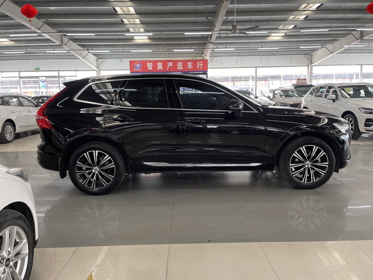 2021年07月沃爾沃 XC60  2022款 B5 四驅(qū)智遠(yuǎn)豪華版