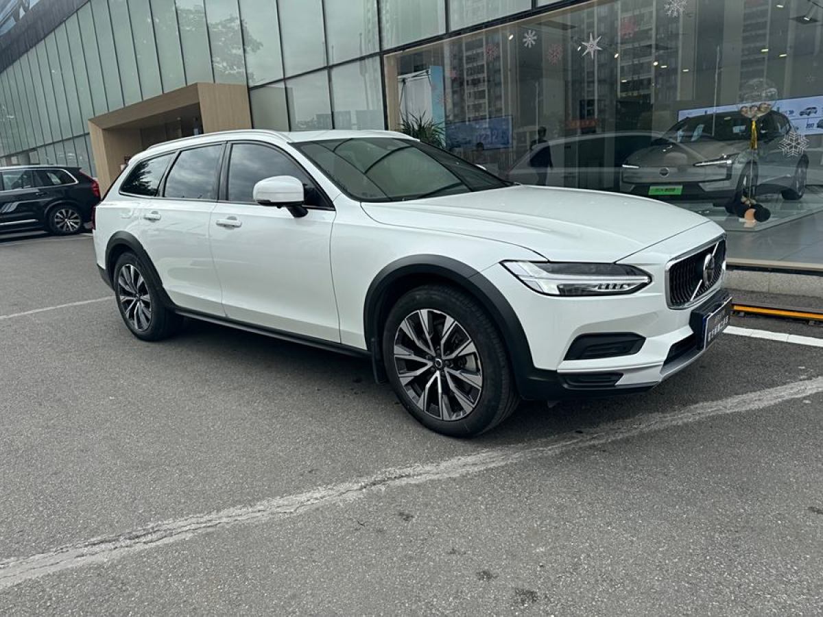 沃爾沃 V90  2023款 Cross Country B5 AWD 智遠(yuǎn)版圖片