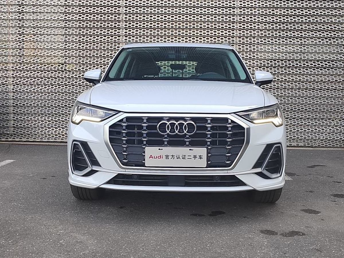 奧迪 奧迪Q3  2019款  35 TFSI 時尚動感型圖片