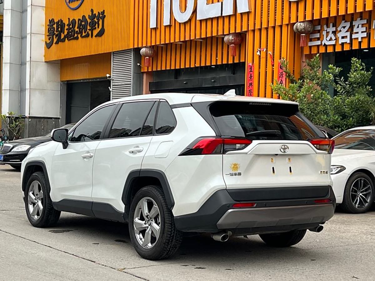 2021年9月豐田 RAV4榮放  2021款 2.0L CVT兩驅(qū)風(fēng)尚版