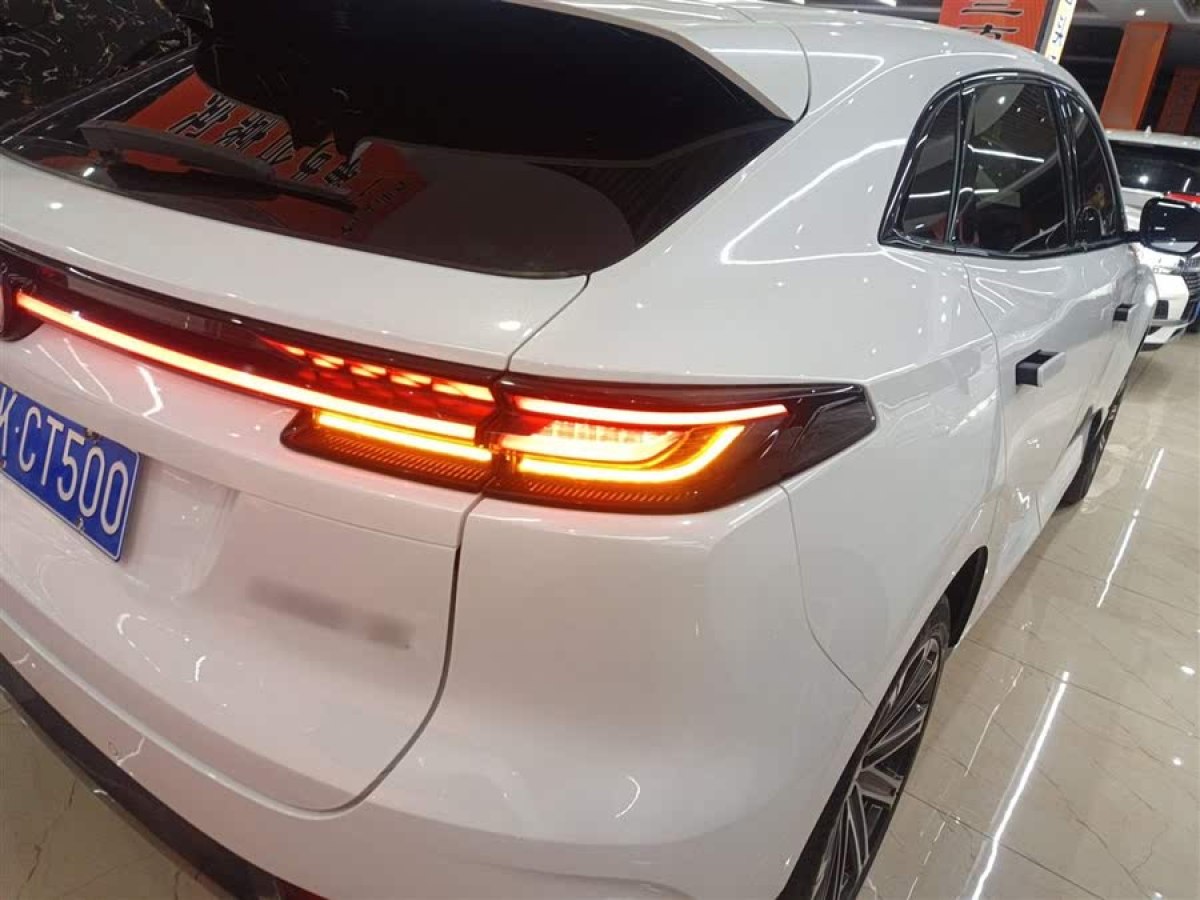 長安 長安UNI-K  2021款 2.0T 尊貴型圖片