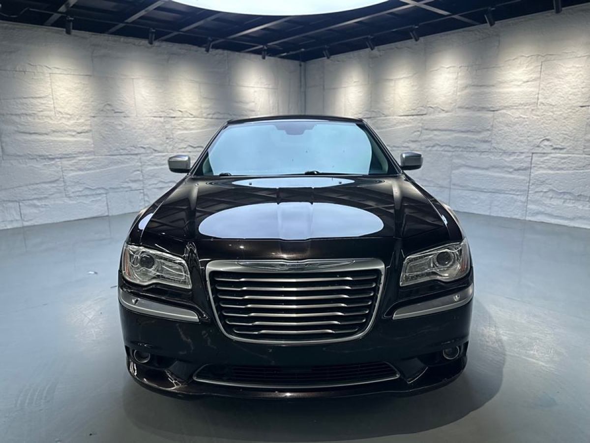 克萊斯勒 300C  2012款 3.6L 豪華版圖片