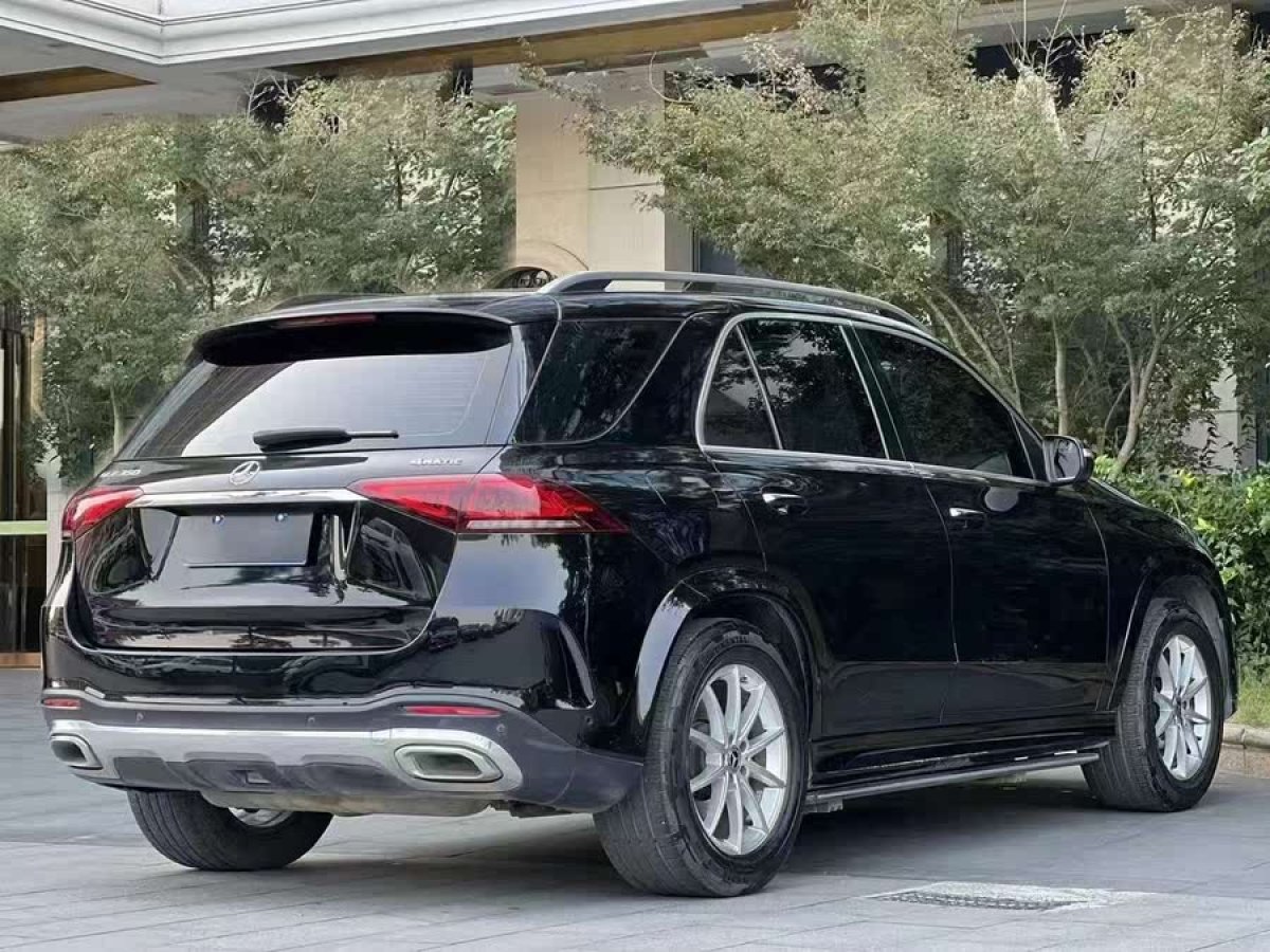 奔馳 奔馳GLE  2020款 改款 GLE 350 4MATIC 豪華型圖片
