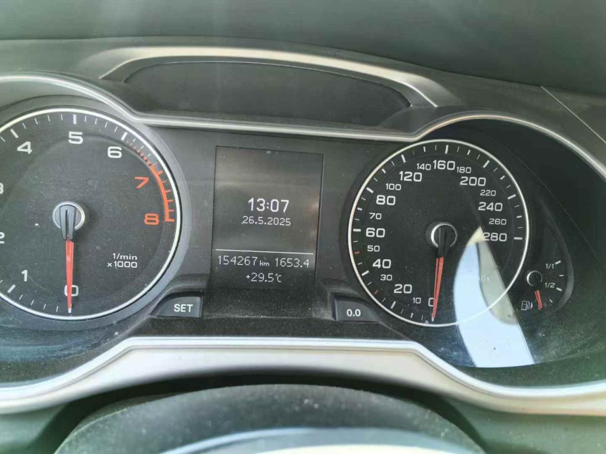奧迪 奧迪A4L  2013款 A4L 30TFSI 手動舒適型圖片