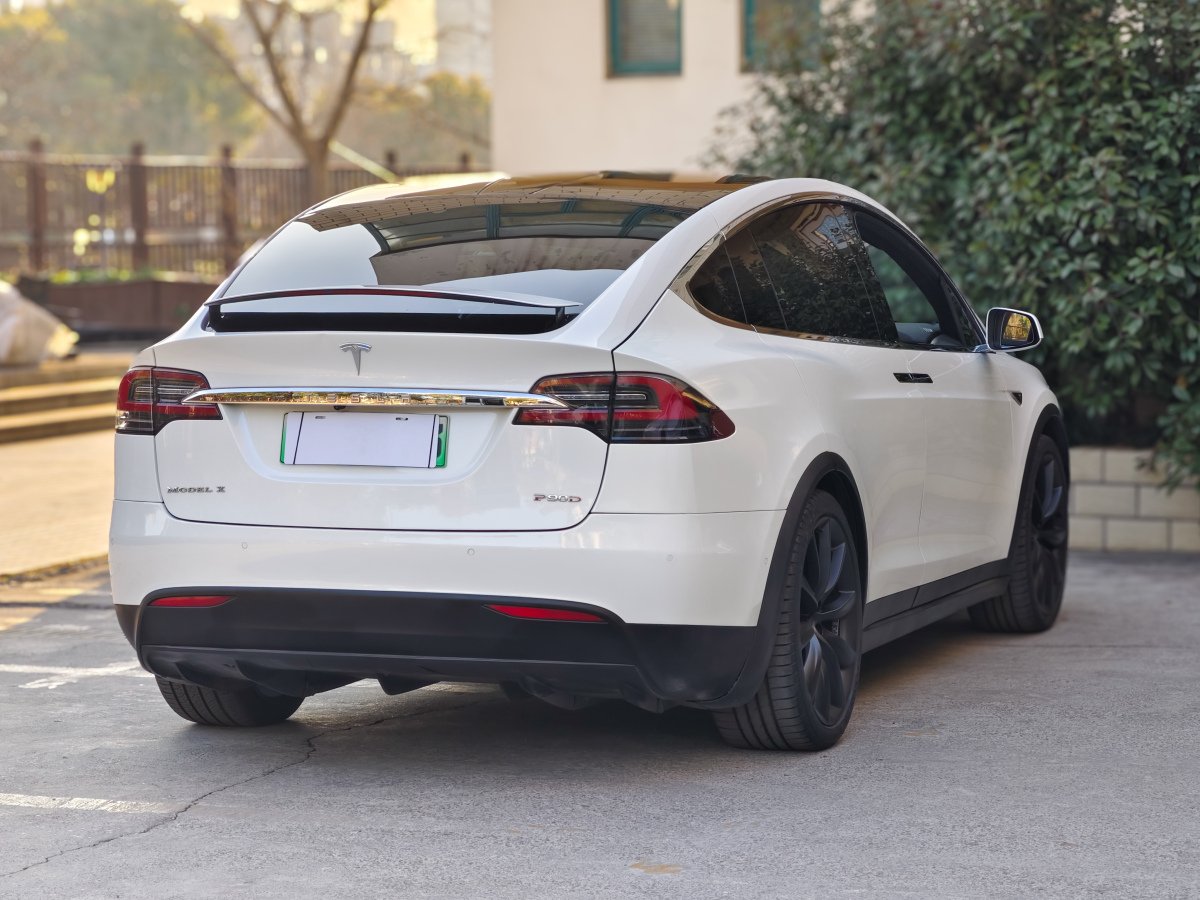 特斯拉 Model X  2016款 Model X P90D圖片