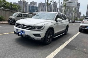 途觀L 大眾 330TSI 自動兩驅(qū)全景舒適版 國VI
